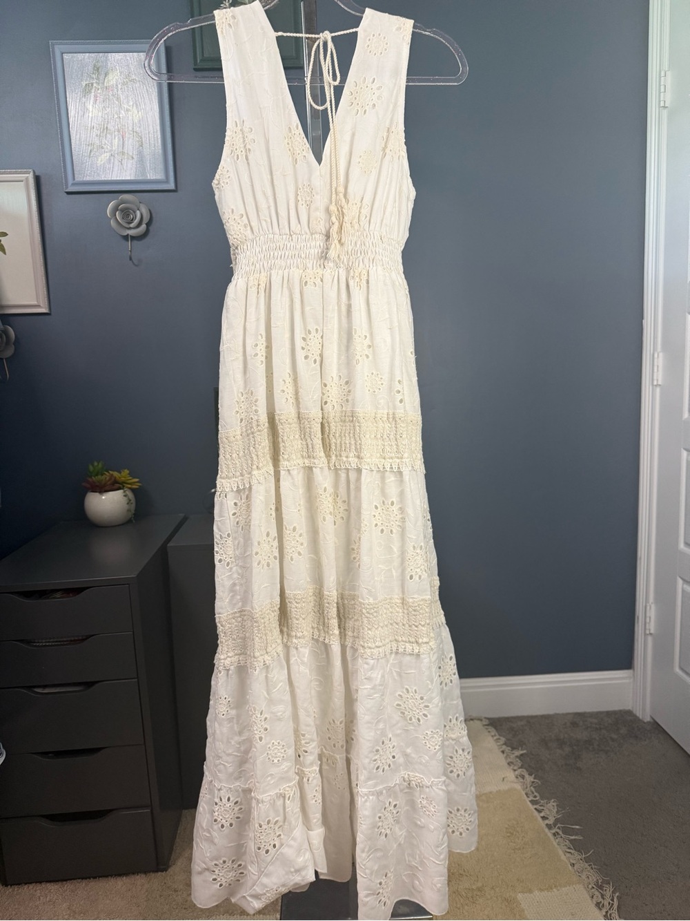 Women’s Cream Eyelet Bohemian Maxi Dress with Crochet  Size: Medium Preloved - Picture 8 of 13